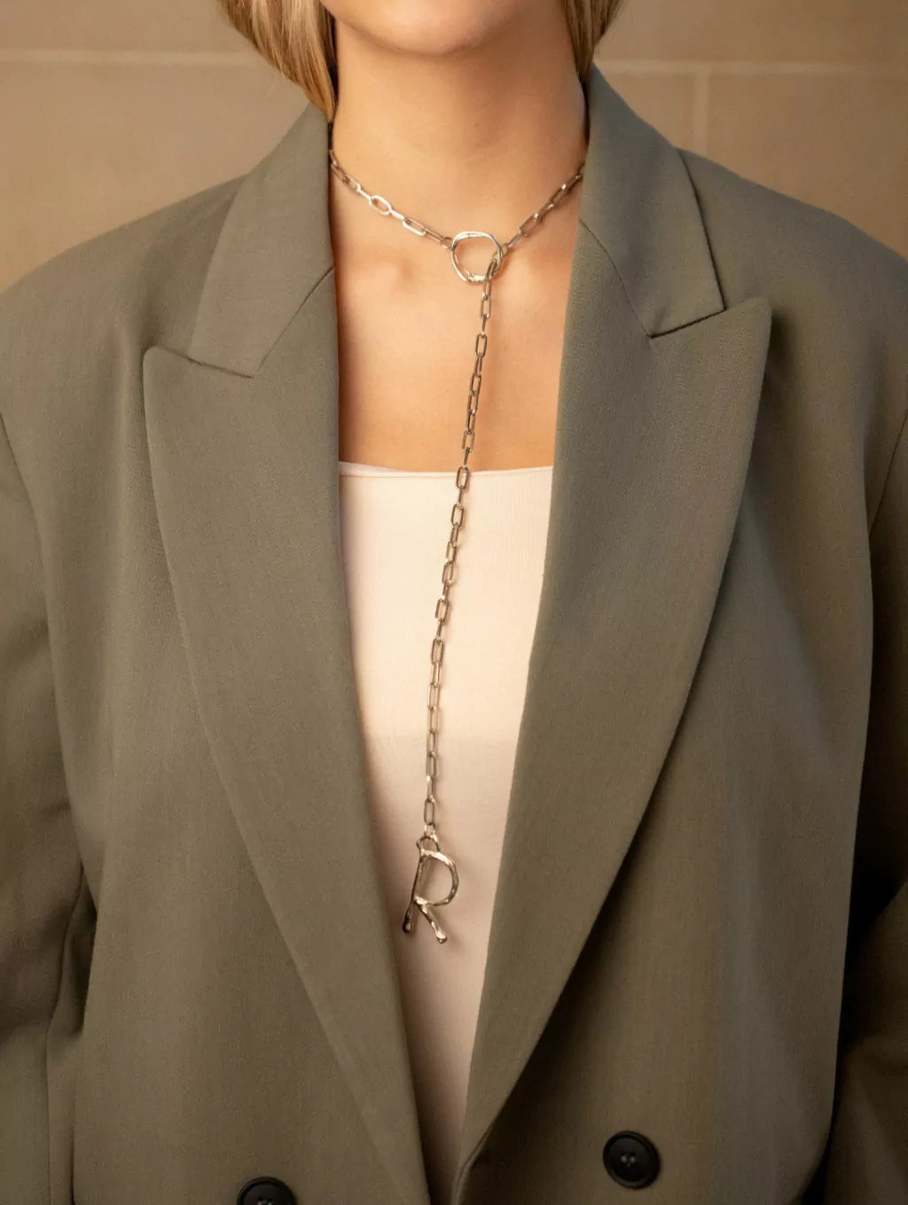 Gotas Initial Necklace